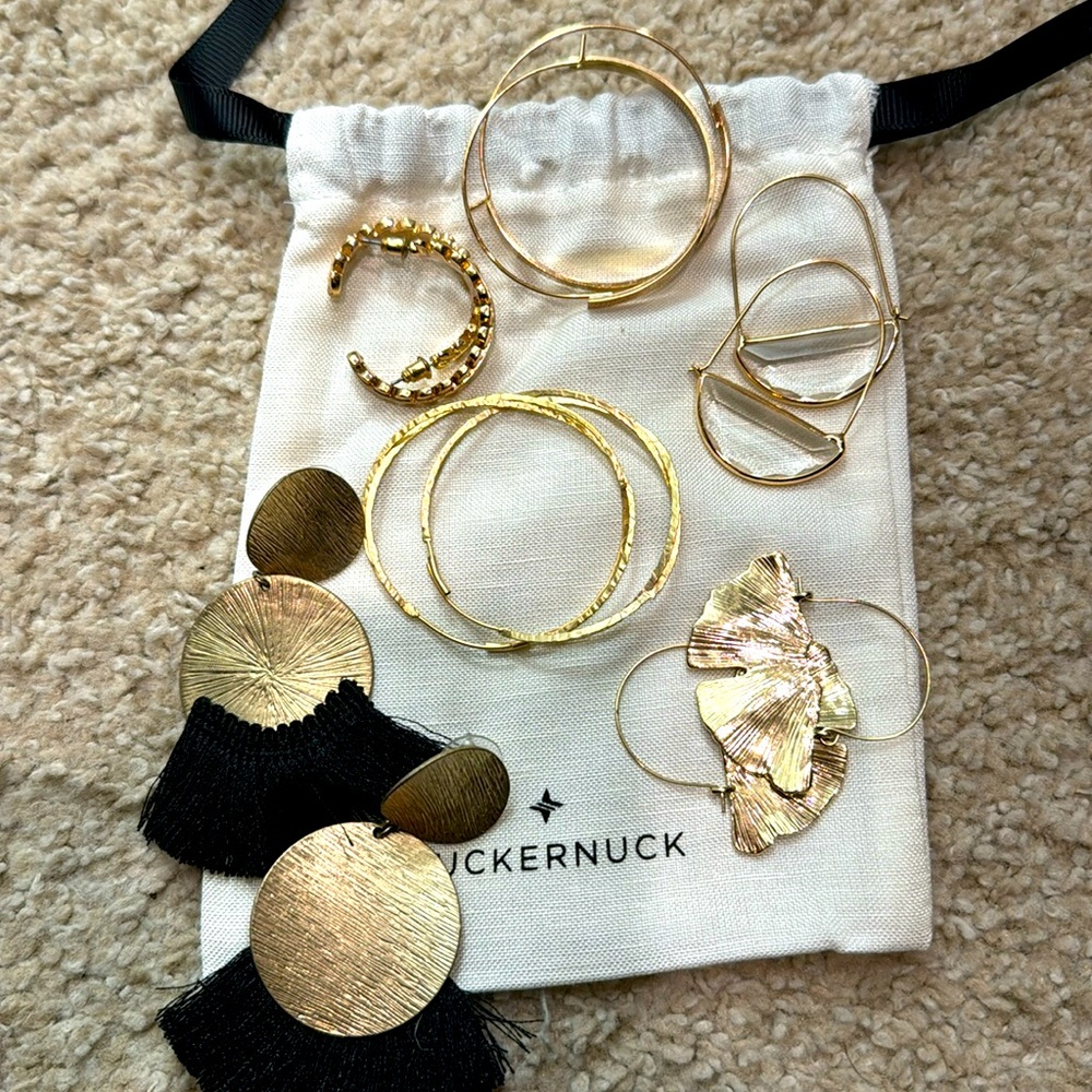 Bundle of earrings (6 pairs)